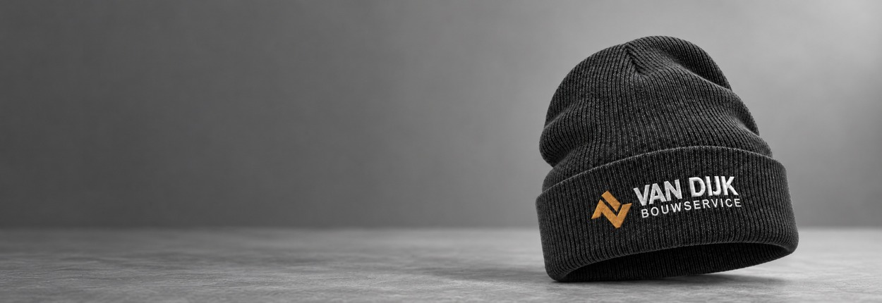 Zwarte geborduurde all-in wintermuts